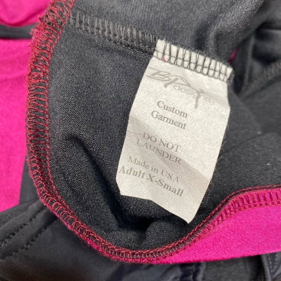 Raspberry and Black Leotard - Picture 3 of 4